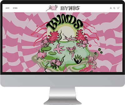 Diseño de tienda online en WordPress y Woodmart con estética urbana y de moda para BYNDS.